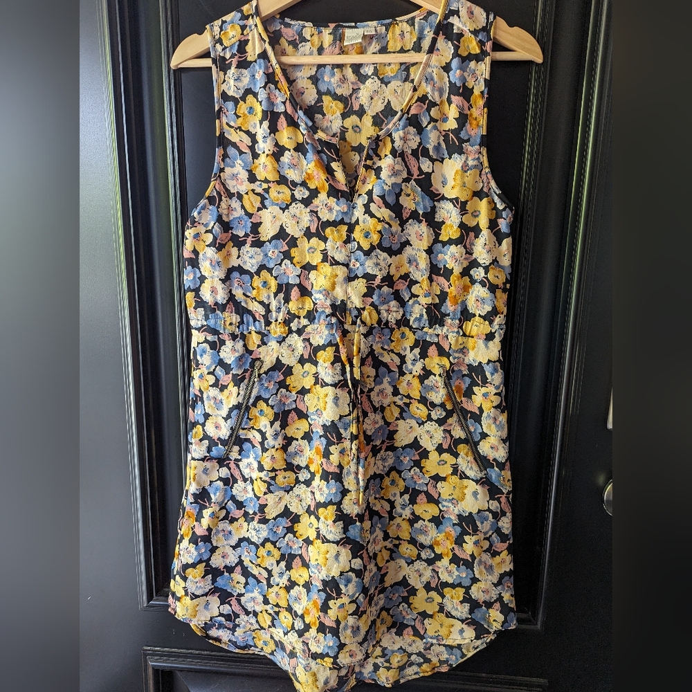 Floral Sleeveless Dress With Pockets